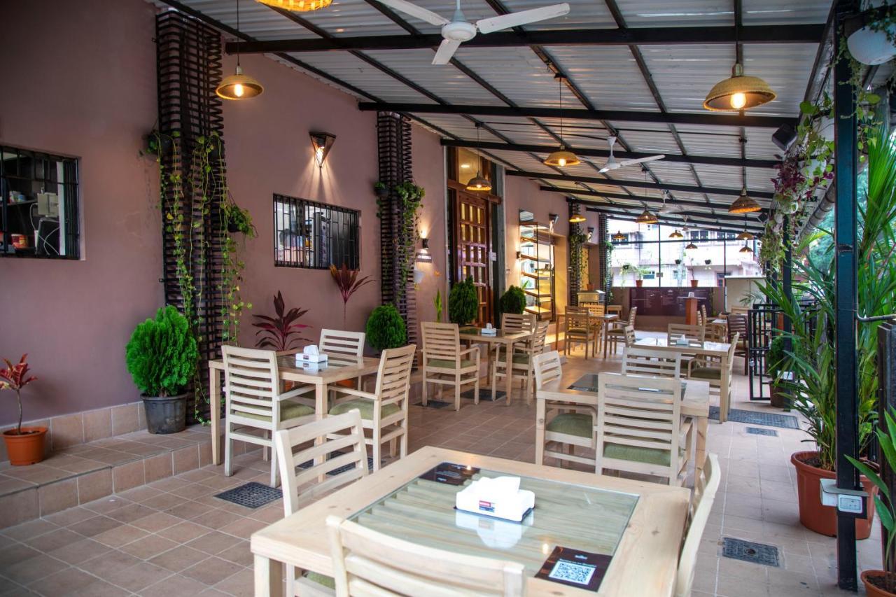Palm Air By Goa Stays Panaji Εξωτερικό φωτογραφία